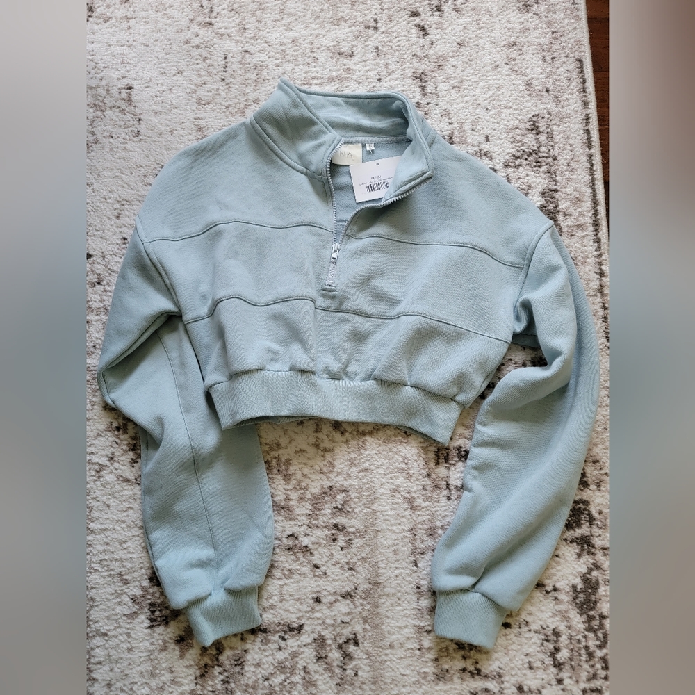 Cropped terry fleece powder blue sweatshirt size XS